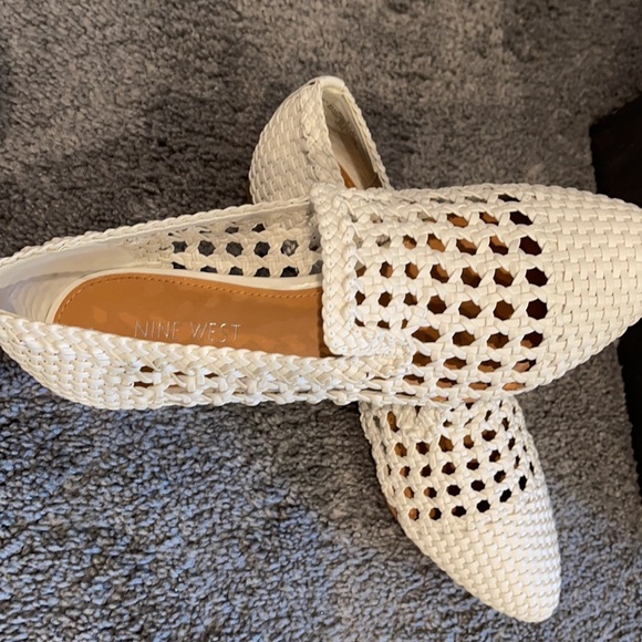 Nine west flats - Picture 2 of 7